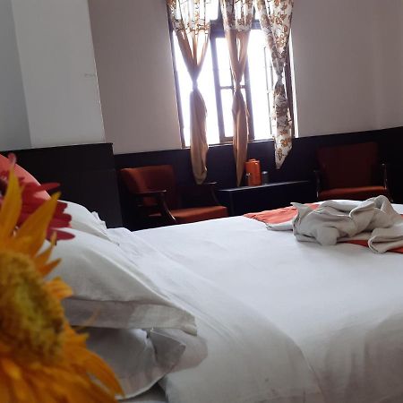 Hotel Woileem Гангток Екстериор снимка
