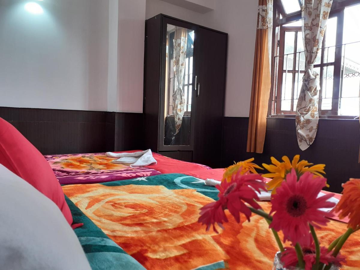Hotel Woileem Гангток Екстериор снимка